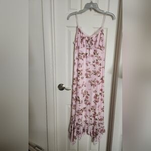 Brand New Without Tag XL Pink Floral Hanky Hem Midi Dress